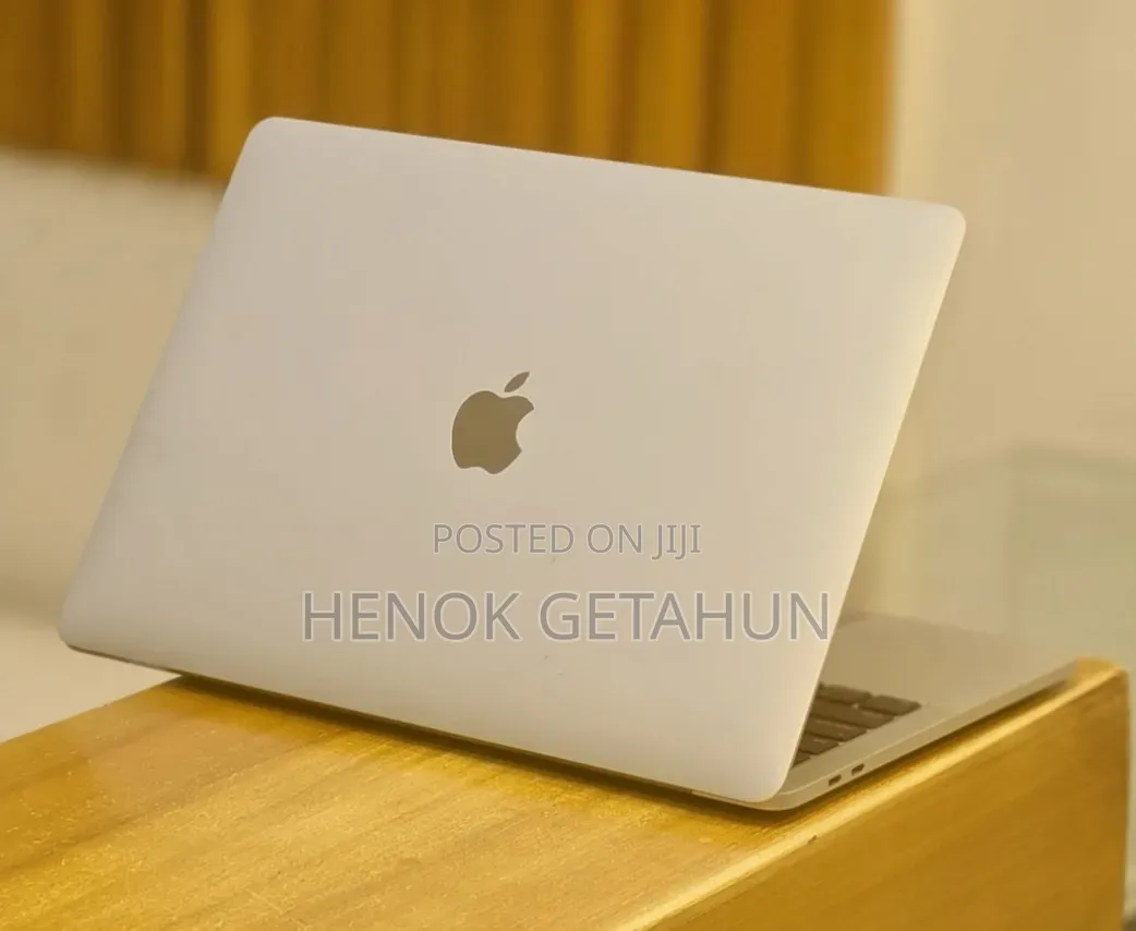New Laptop Apple MacBook Air 2025 M4 16GB Apple M4 SSD 256GB