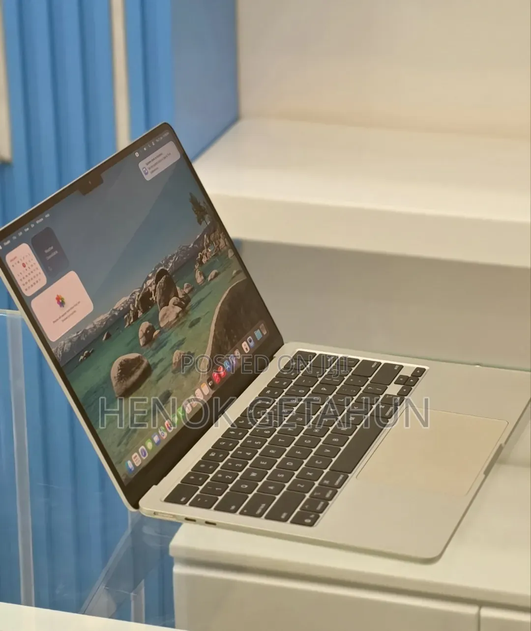 New Laptop Apple MacBook Air 2025 M4 16GB Apple M4 SSD 256GB