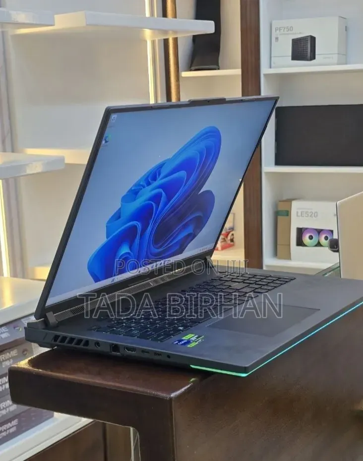 New Laptop Asus ROG Strix G15 32GB Intel Core i9 SSD 2T