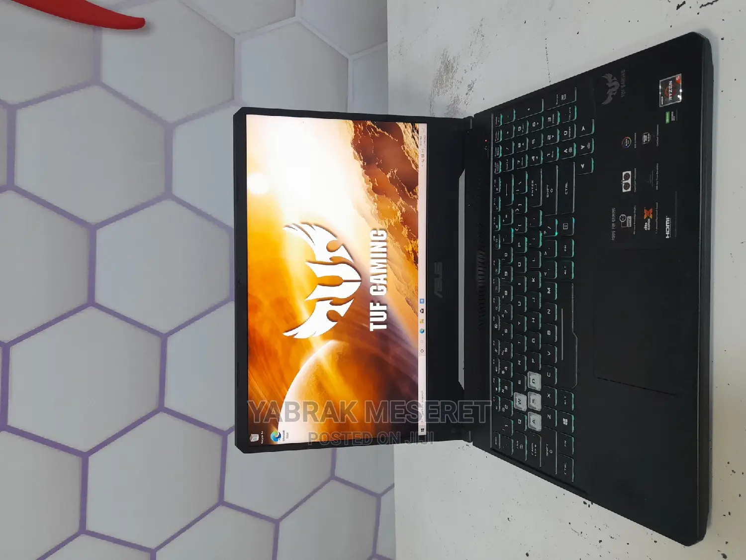 New Laptop Asus 8GB AMD Ryzen 5 SSD 256GB