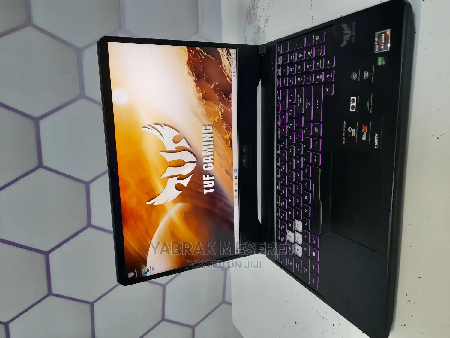 New Laptop Asus 8GB AMD Ryzen 5 SSD 256GB