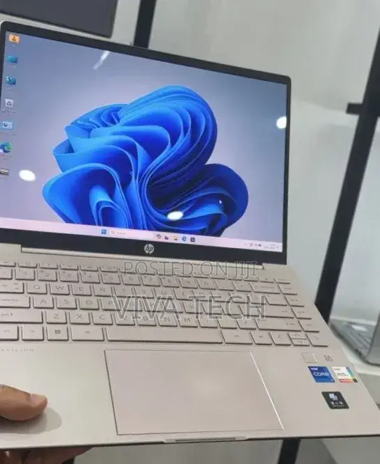 New Laptop HP Pavilion 14 16GB Intel Core i7 SSD 512GB