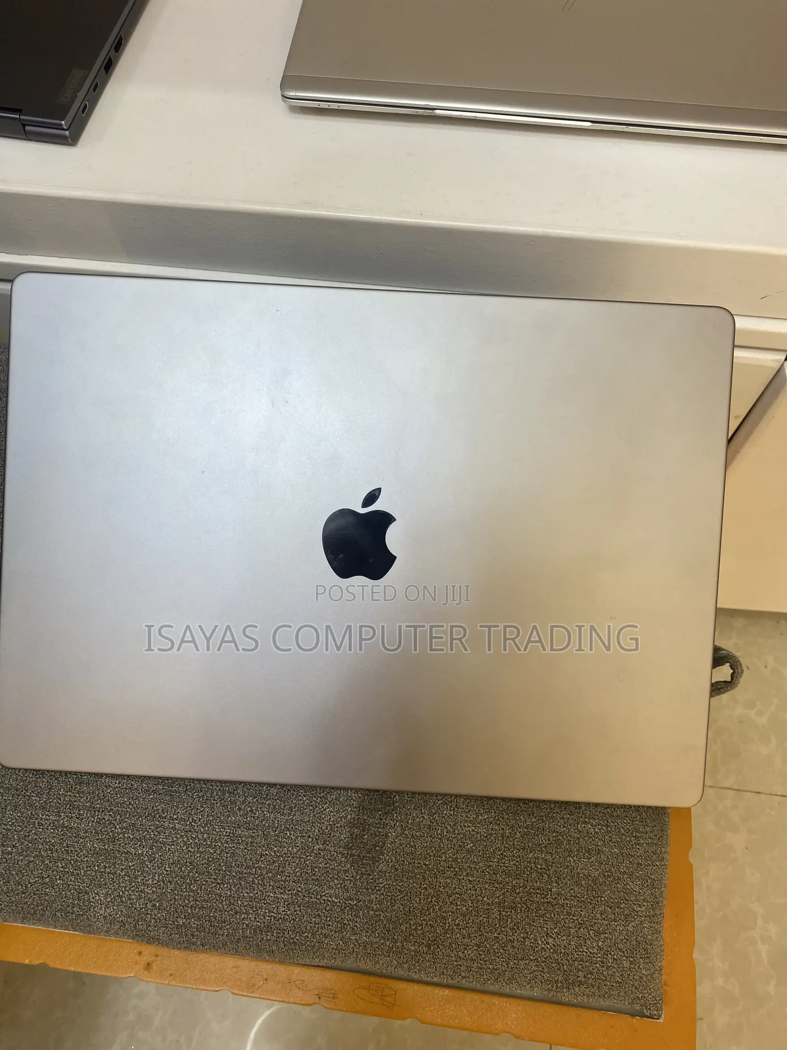 New Laptop Apple MacBook Pro 2021 M1 16GB Apple M1 Pro SSD 512GB