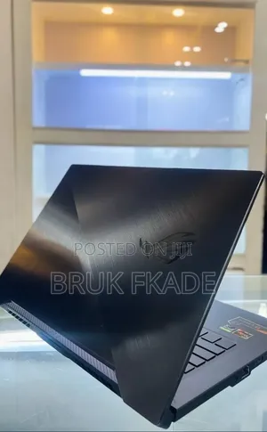 New Laptop Asus ROG Zephyrus G15 16GB AMD Ryzen 7 SSD 512GB