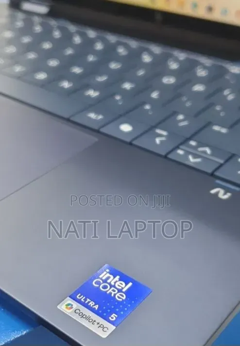 New Laptop HP OmniBook Ultra Flip 14" 16GB Intel Core Ultra 5 SSD 512GB