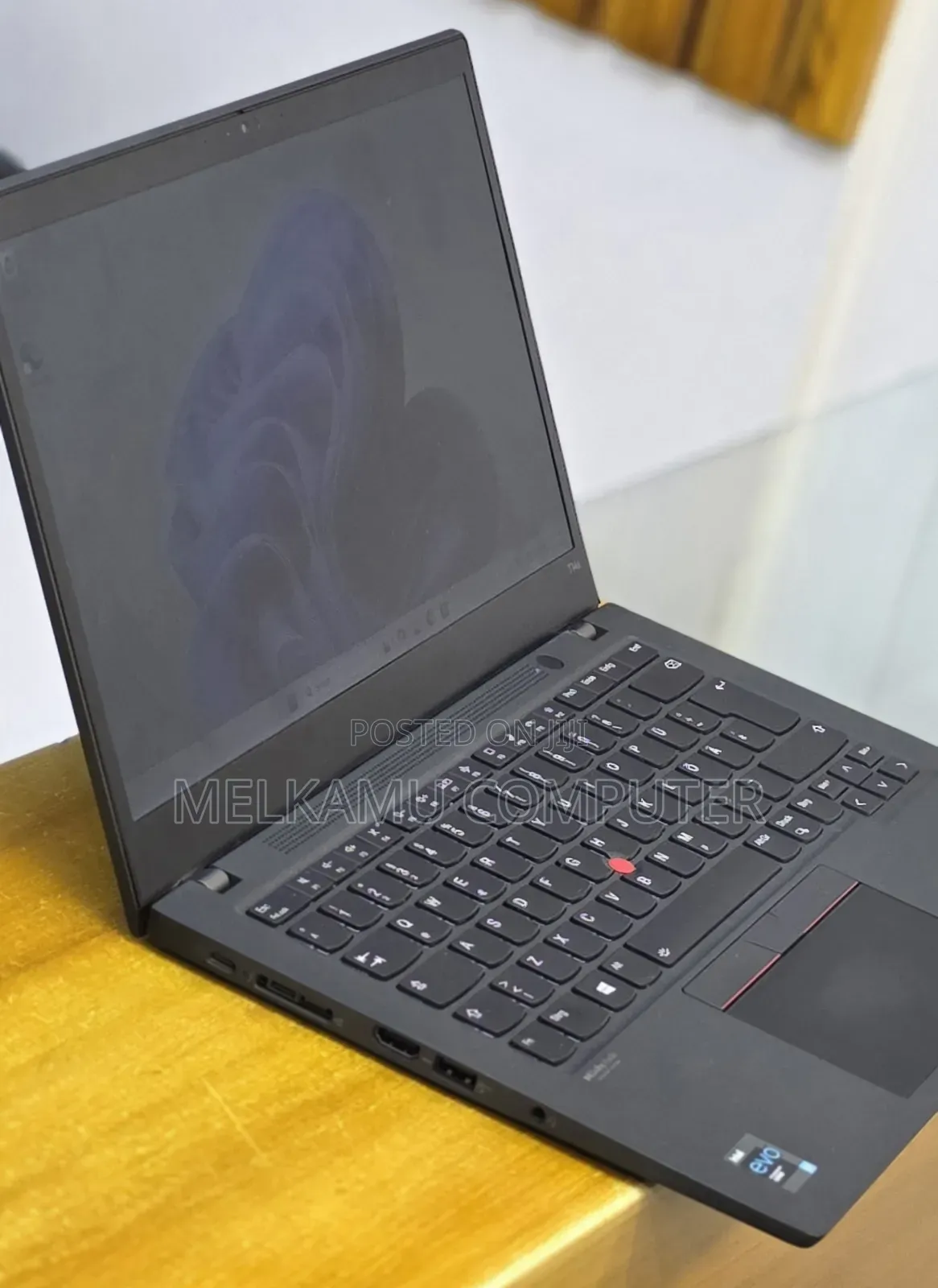 New Laptop Lenovo ThinkPad T14s Gen 2 16GB Intel Core i7 SSD 512GB