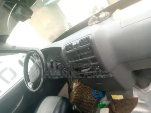 Toyota Hilux 2006 White