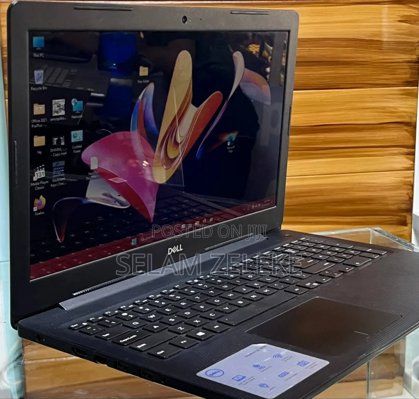 New Laptop Dell 8GB Intel Core i7 SSD 256GB