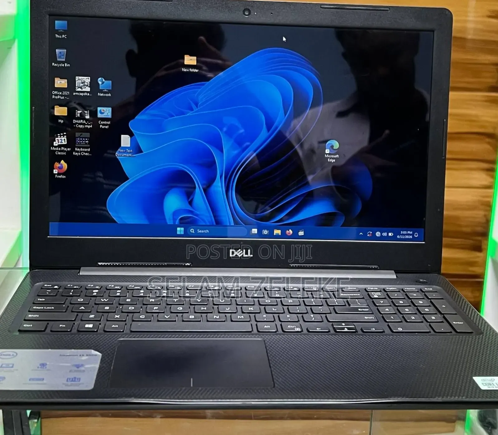 New Laptop Dell 8GB Intel Core i7 SSD 256GB