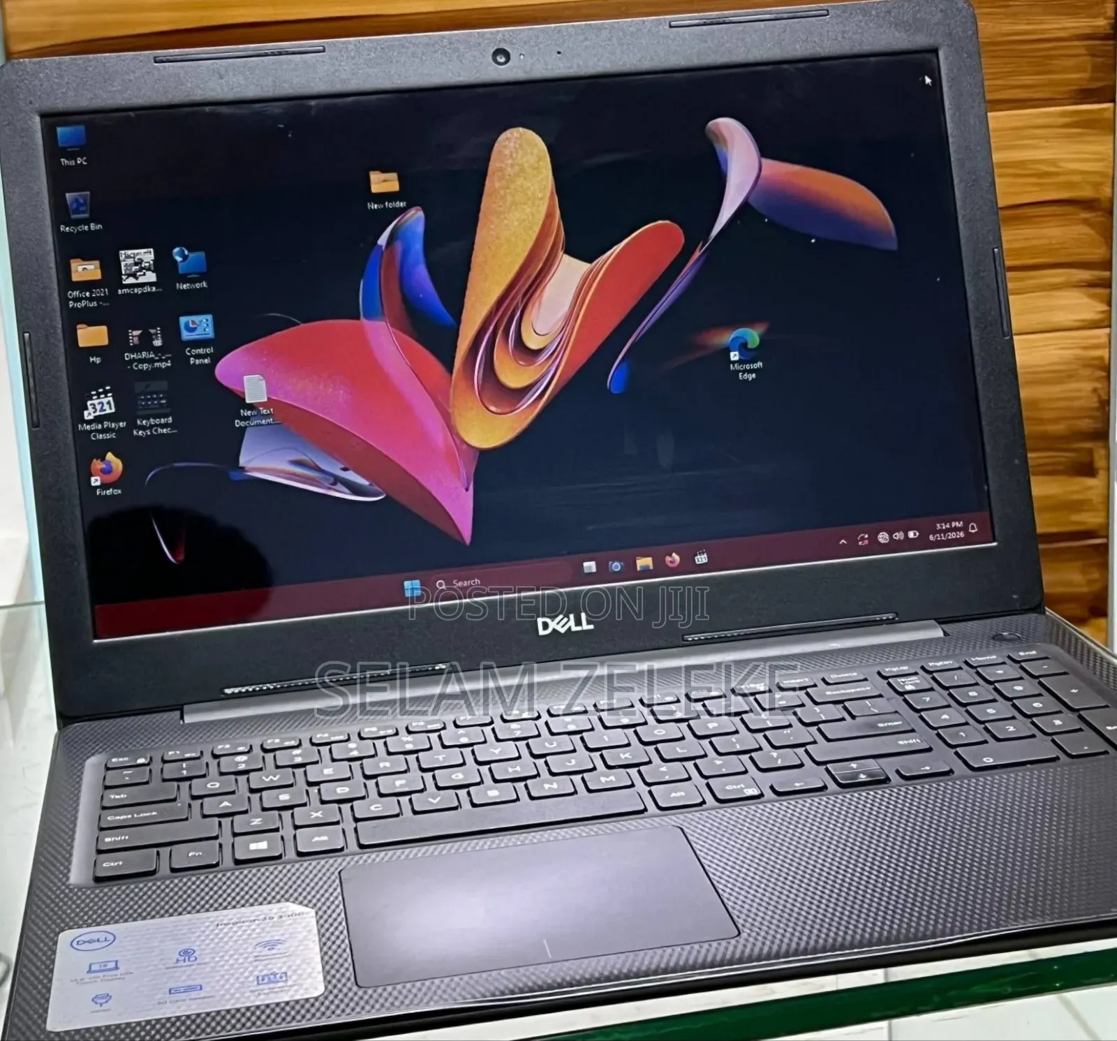 New Laptop Dell 8GB Intel Core i7 SSD 256GB