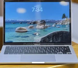 New Laptop Apple MacBook Pro 2020 32GB Intel Core i7 SSD 512GB