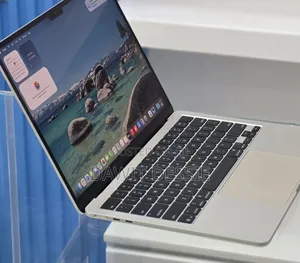 New Laptop Apple MacBook Air 2025 M4 16GB Apple M4 SSD 256GB