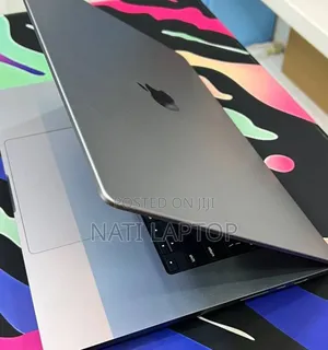 New Laptop Apple MacBook Pro 2021 M1 32GB Apple M1 Pro SSD 512GB
