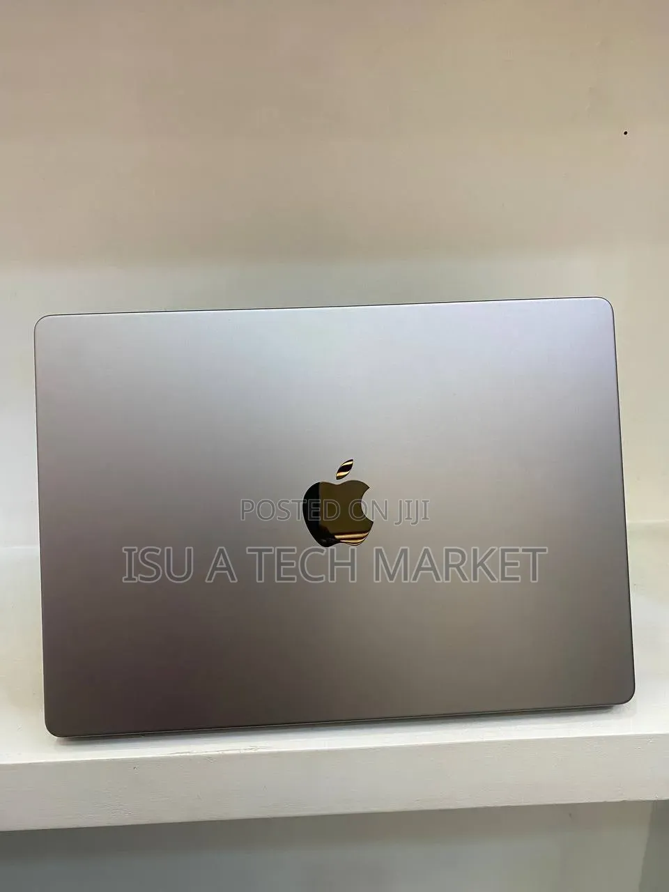 New Laptop Apple MacBook Pro 2023 M3 8GB Apple M3 SSD 512GB
