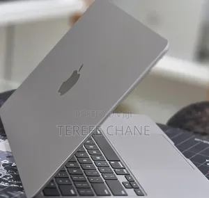 New Laptop Apple MacBook Air 2022 M2 8GB Apple M2 SSD 256GB