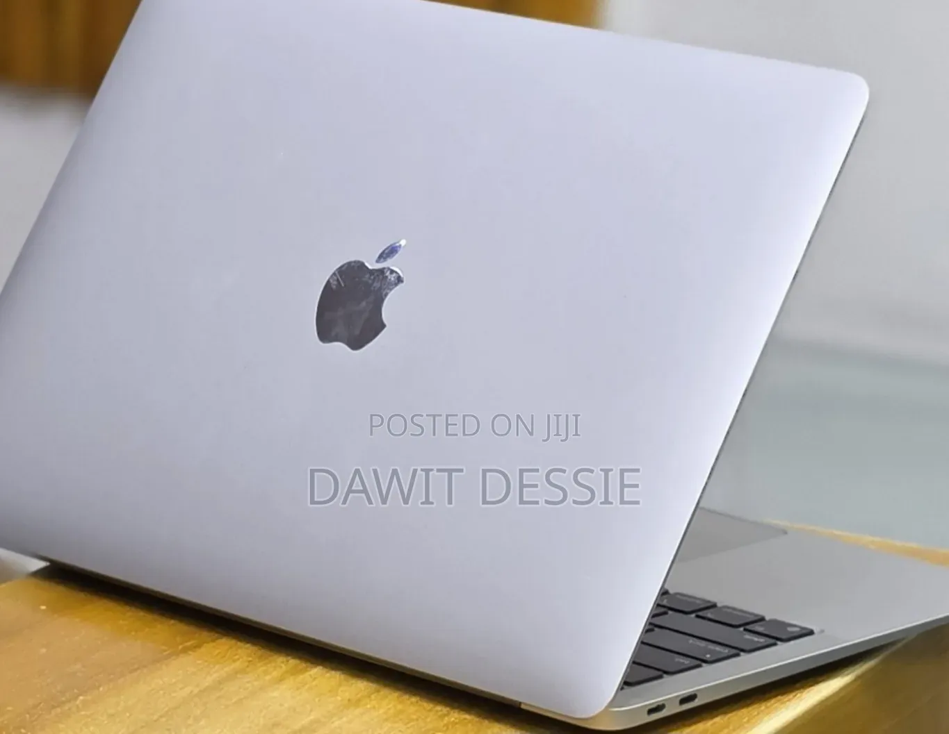 New Laptop Apple MacBook Air 2020 M1 8GB Apple M1 SSD 256GB