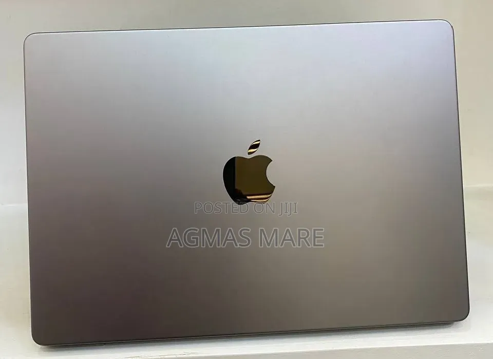 New Laptop Apple MacBook Pro 2023 M3 8GB Apple M3 Pro SSD 512GB