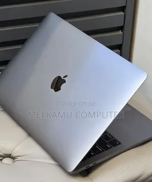 New Laptop Apple MacBook Pro 2019 16GB Intel Core i5 SSD 512GB