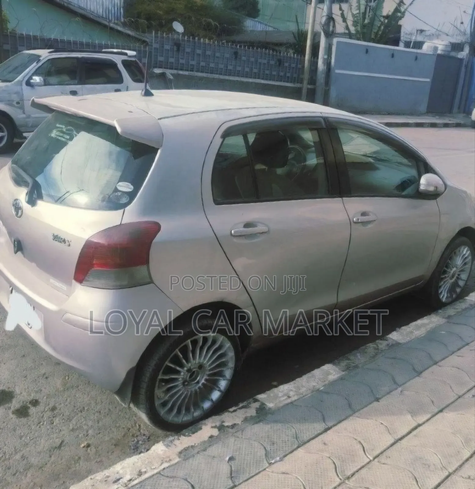 Toyota Yaris 2010 Gray