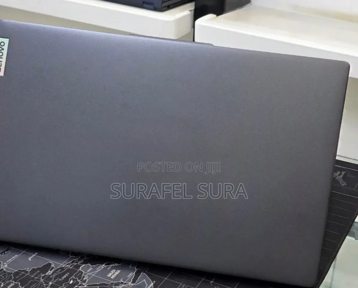 New Laptop Lenovo Ideapad 3 8GB Intel Core i5 SSD 512GB