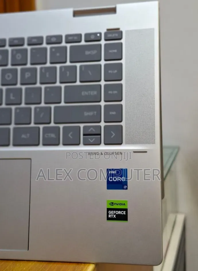 New Laptop HP Envy x360 16GB Intel Core i7 SSD 1T