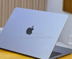 New Laptop Apple MacBook Air 2022 M2 8GB Apple M2 SSD 256GB