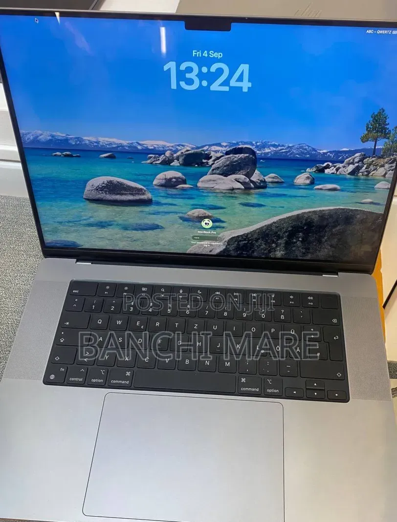New Laptop Apple MacBook Pro 2021 M1 16GB Apple M1 SSD 512GB