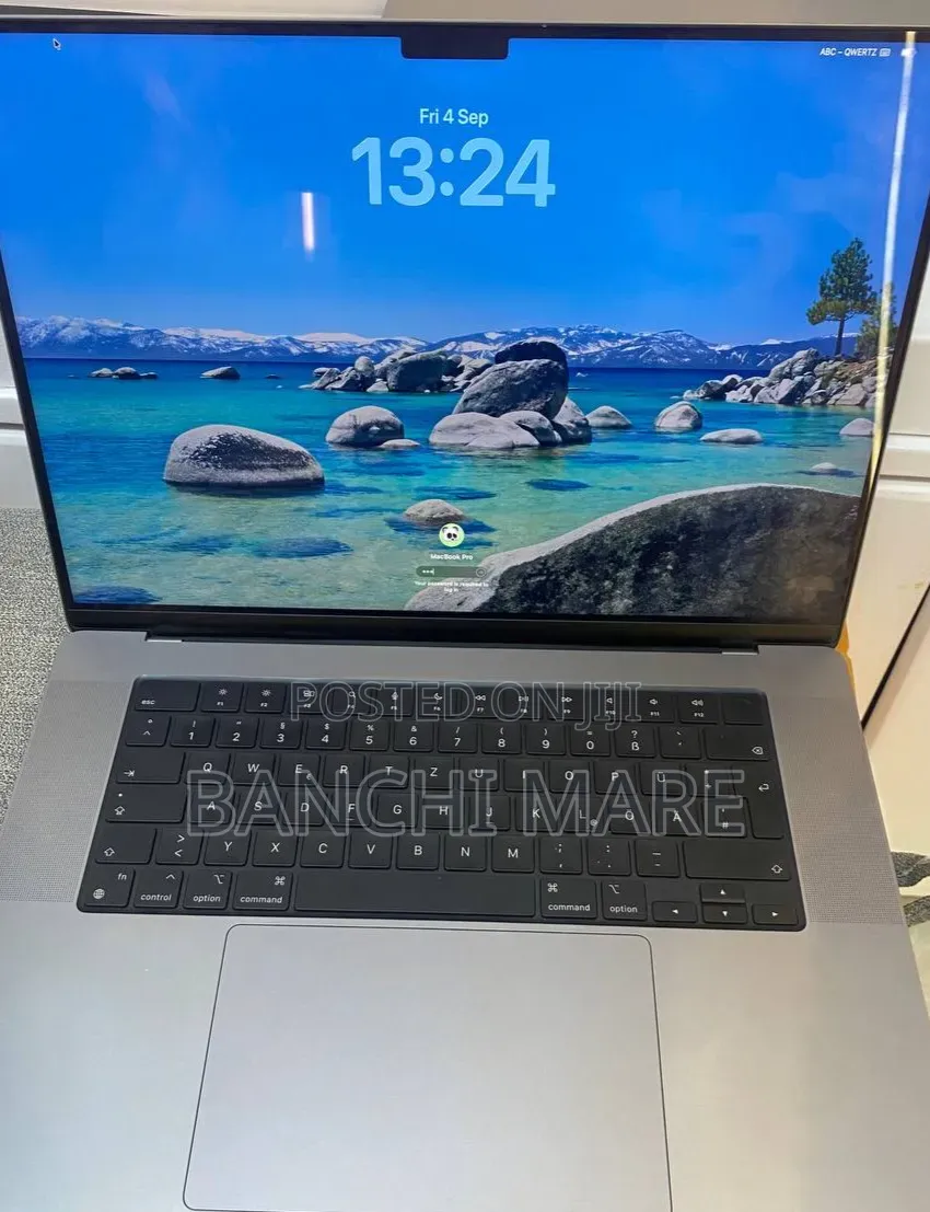 New Laptop Apple MacBook Pro 2021 M1 16GB Apple M1 SSD 512GB
