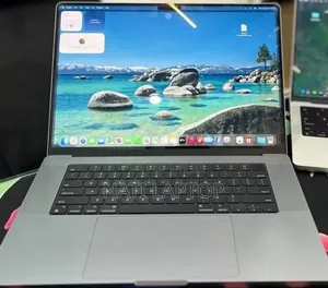 New Laptop Apple MacBook Pro 2023 M3 8GB Apple M3 Pro SSD 512GB
