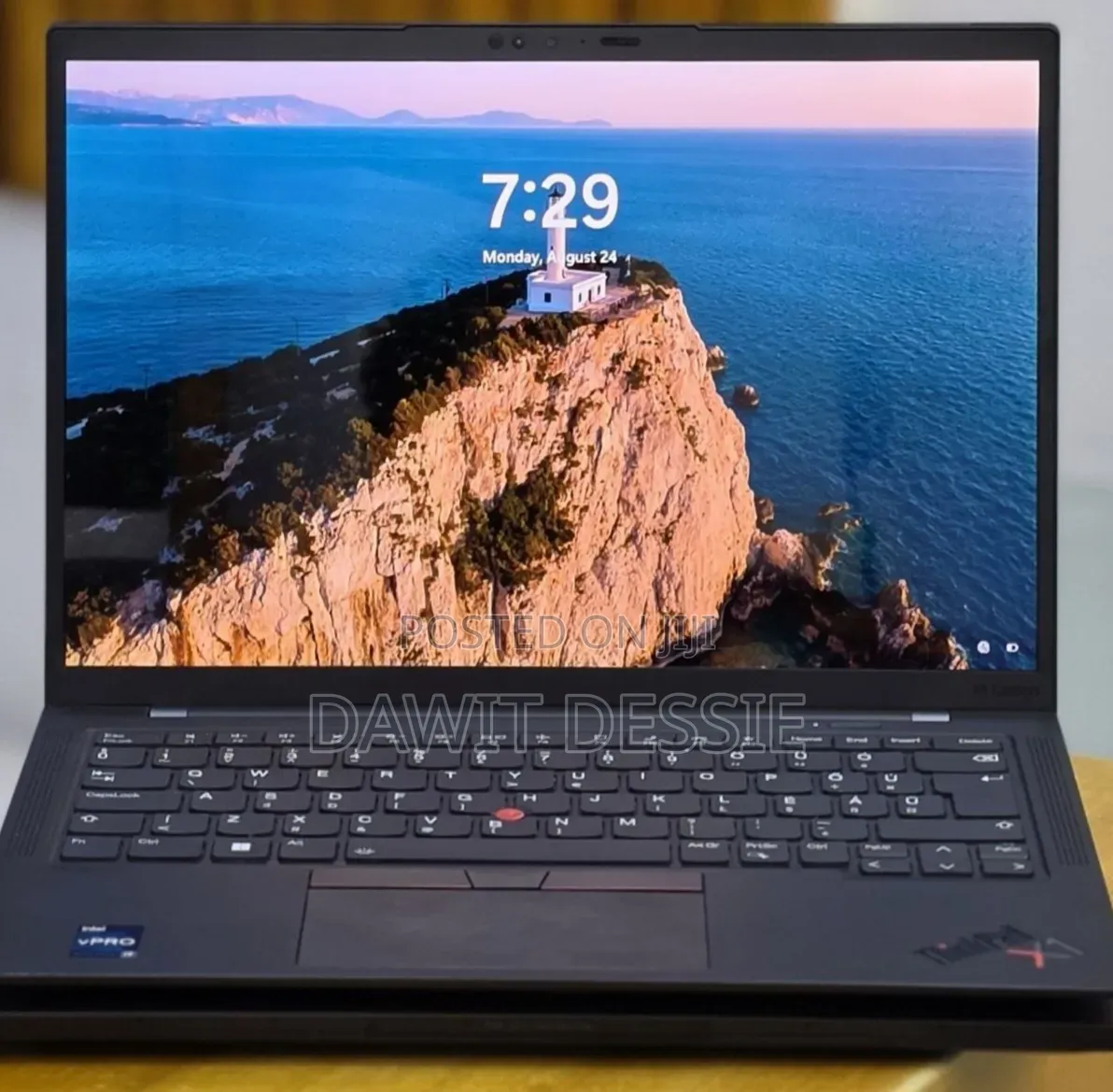 New Laptop Lenovo ThinkPad X1 Carbon Gen11 16GB Intel Core i7 SSD 512GB