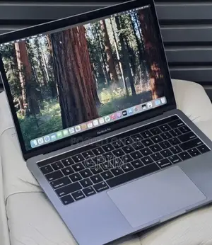 Laptop Apple MacBook Pro 2019 16GB Intel Core i7 SSD 512GB