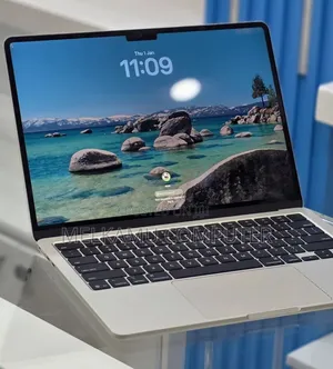 New Laptop Apple MacBook Air 2025 M4 16GB Apple M4 SSD 256GB
