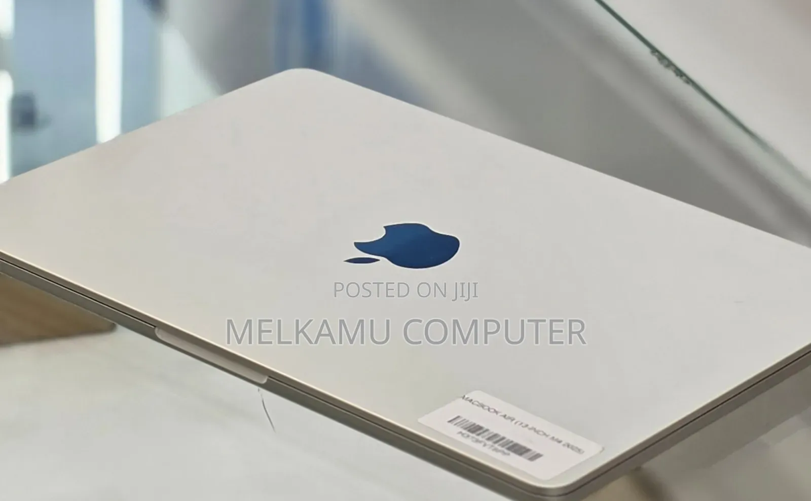 New Laptop Apple MacBook Air 2025 M4 16GB Apple M4 SSD 256GB