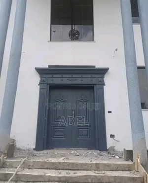 ​ቪክቶር ዶር ሾፒንግ (Victor Door Shopping)