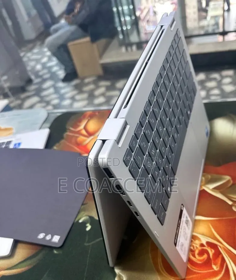 New Laptop HP 16GB Intel Core 7 SSD 512GB