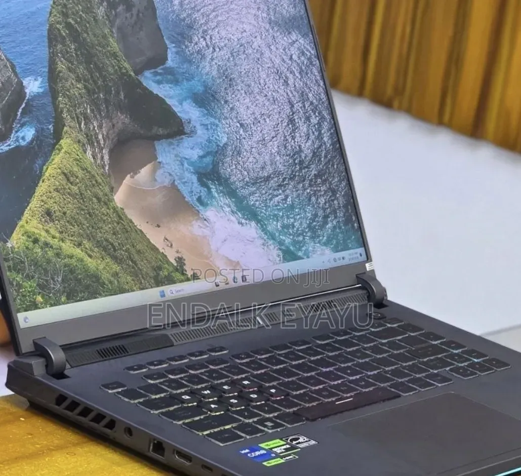 New Laptop Asus ROG Strix G15 16GB Intel Core i7 SSD 1T