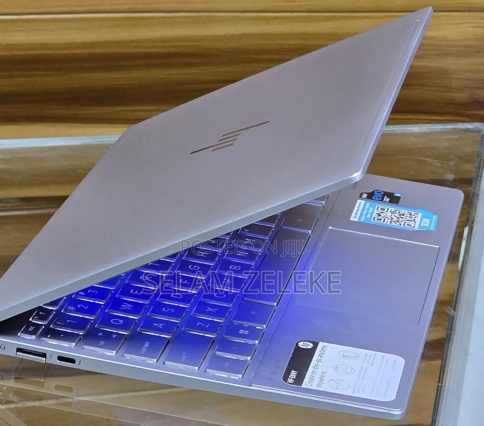 New Laptop HP 8GB Intel Core i7 SSD 256GB