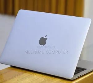 New Laptop Apple MacBook Pro 2020 32GB Intel Core i7 SSD 512GB