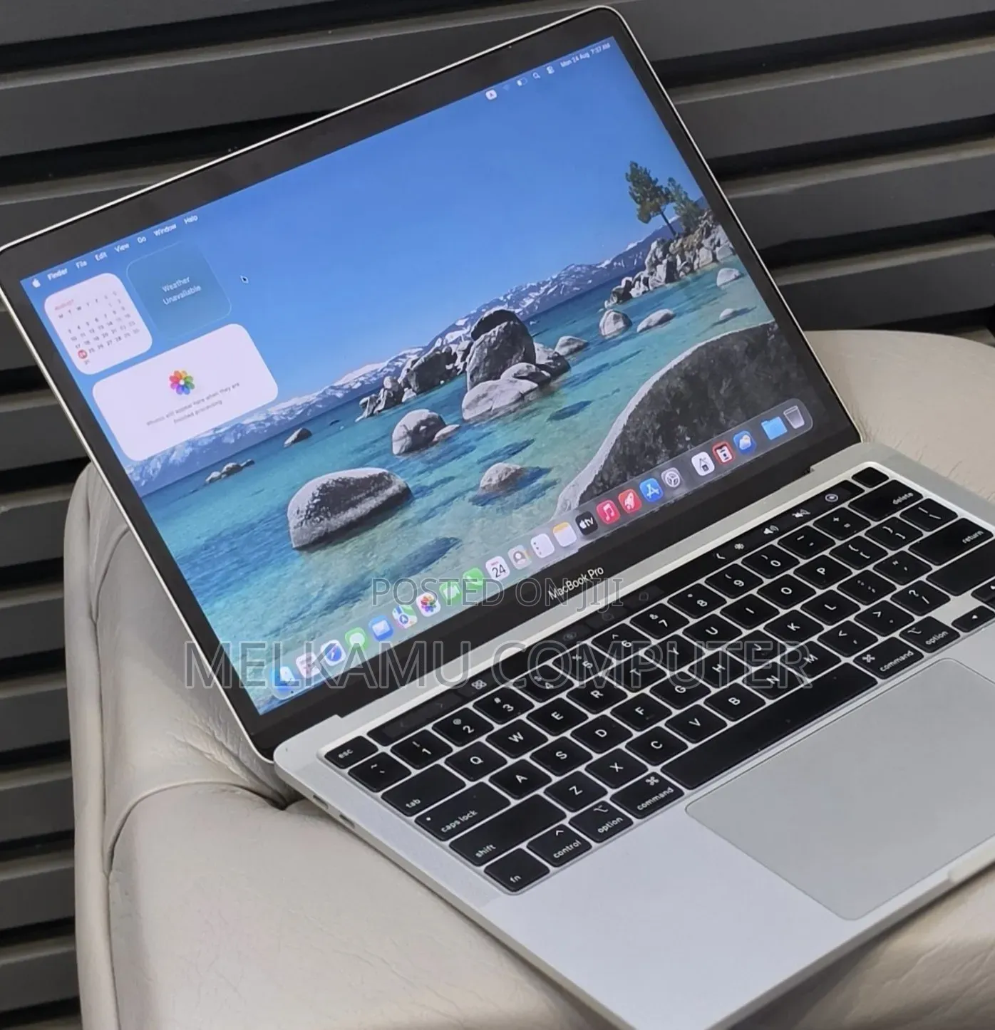 New Laptop Apple MacBook Pro 2020 32GB Intel Core i7 SSD 512GB