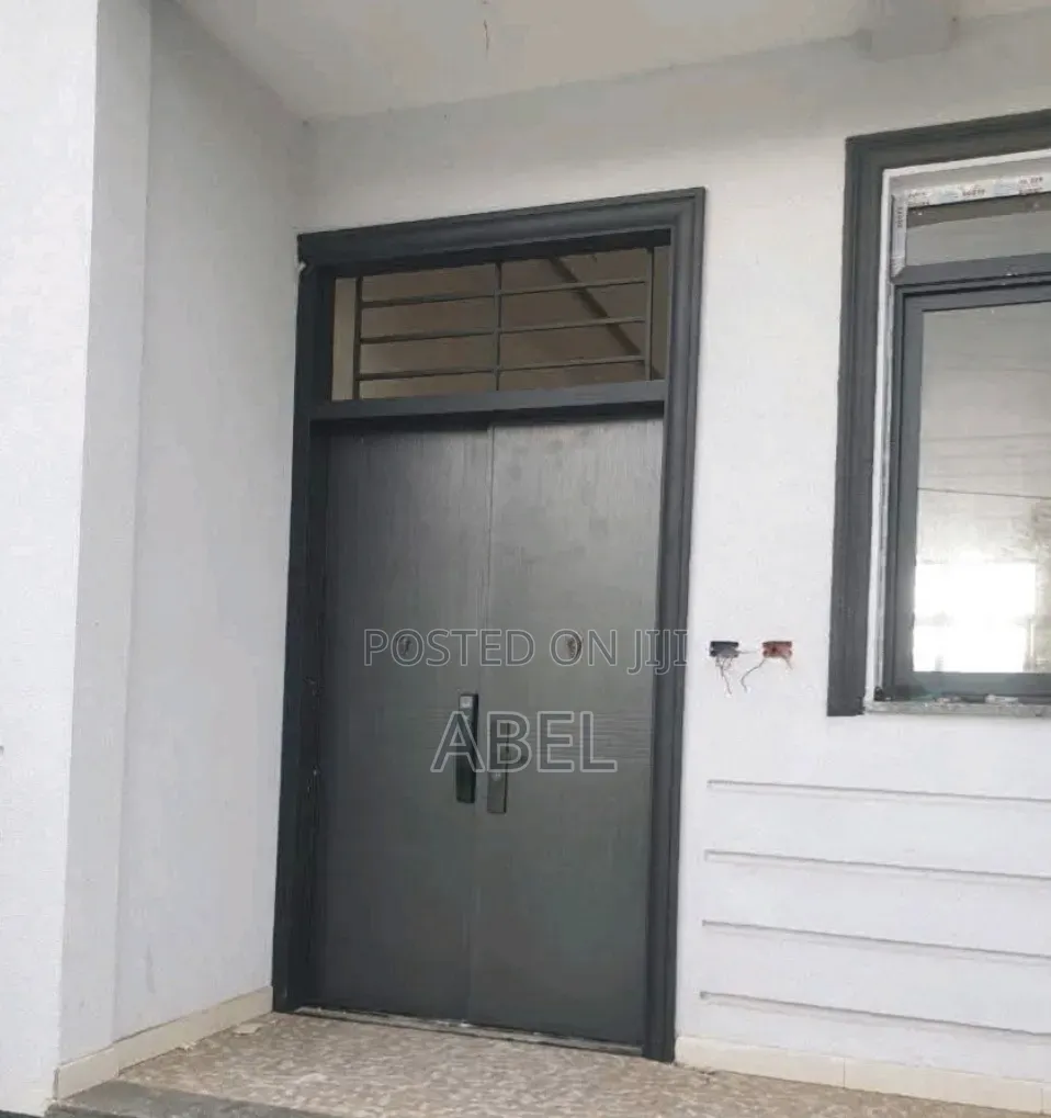 ​Victor Door Studio Official
