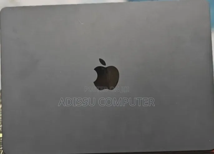 New Laptop Apple MacBook Air 2022 M2 8GB Apple M2 SSD 512GB