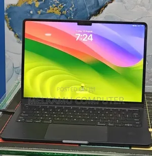 New Laptop Apple MacBook Air 2022 M2 8GB Apple M1 SSD 512GB