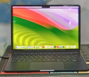 New Laptop Apple MacBook Air 2022 M2 8GB Apple M1 SSD 512GB