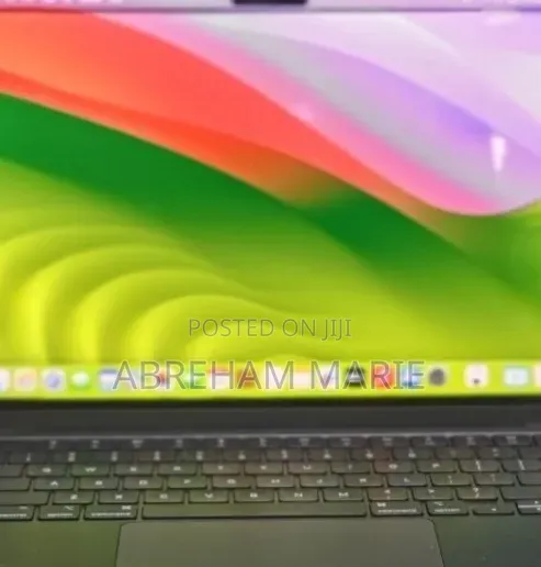 New Laptop Apple MacBook Air 2022 M2 8GB Intel Core M2 SSD 512GB