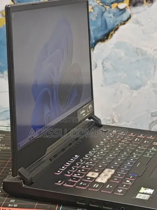New Laptop MSI Cyborg 15 16GB Intel Core i7 SSD 1T