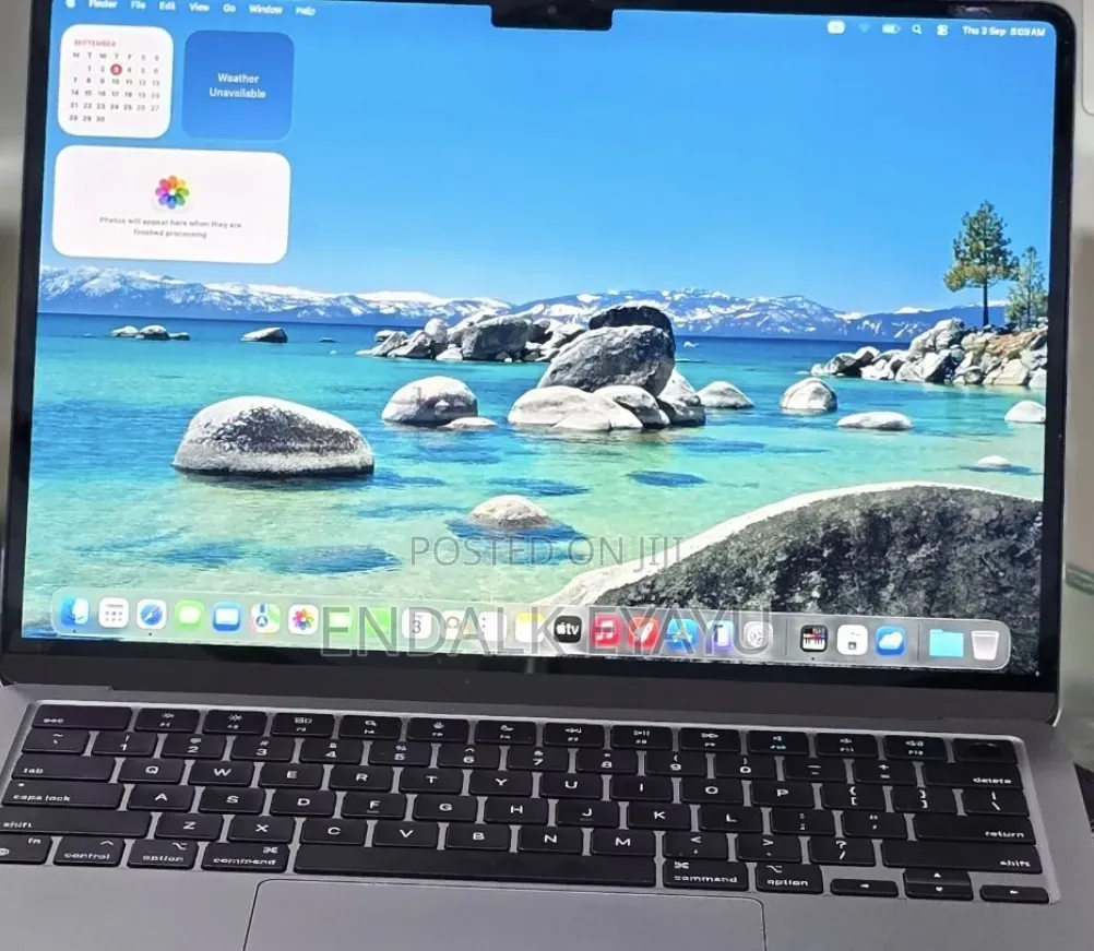 New Laptop Apple MacBook Air 2022 M2 8GB Apple M2 SSD 256GB