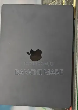 New Laptop Apple MacBook Air 2022 M2 8GB Apple M2 SSD 512GB