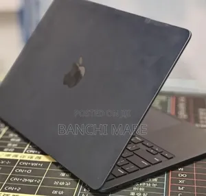 New Laptop Apple MacBook Air 2022 M2 8GB Apple M2 SSD 512GB