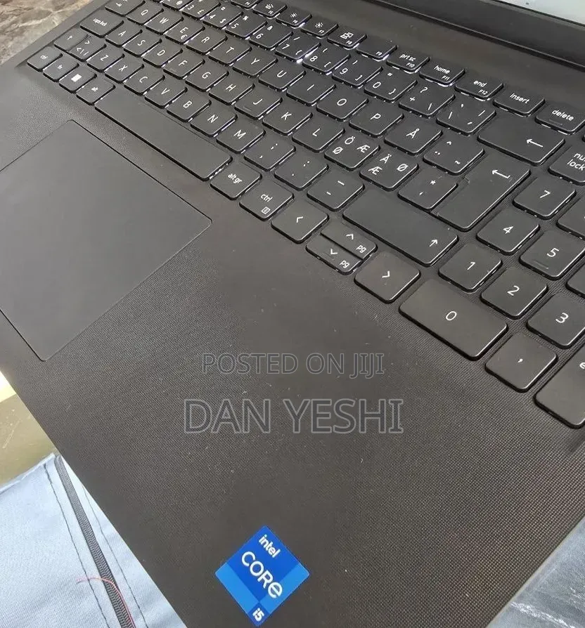 New Laptop Dell Vostro 1014 16GB Intel Core i5 SSD 512GB