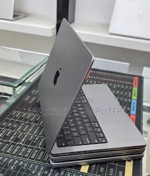 New Laptop Apple MacBook Pro 2021 M1 32GB Apple M1 SSD 512GB
